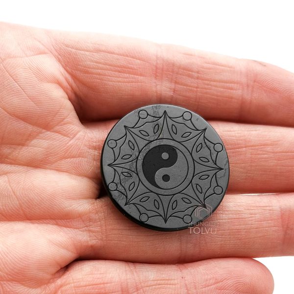 shungite plate yin yang 3 cm engraved