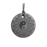 shungite engraved pendnat yin and yang